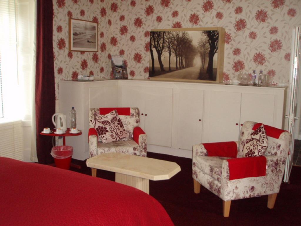 Nethermains House Kilwinning Habitación foto